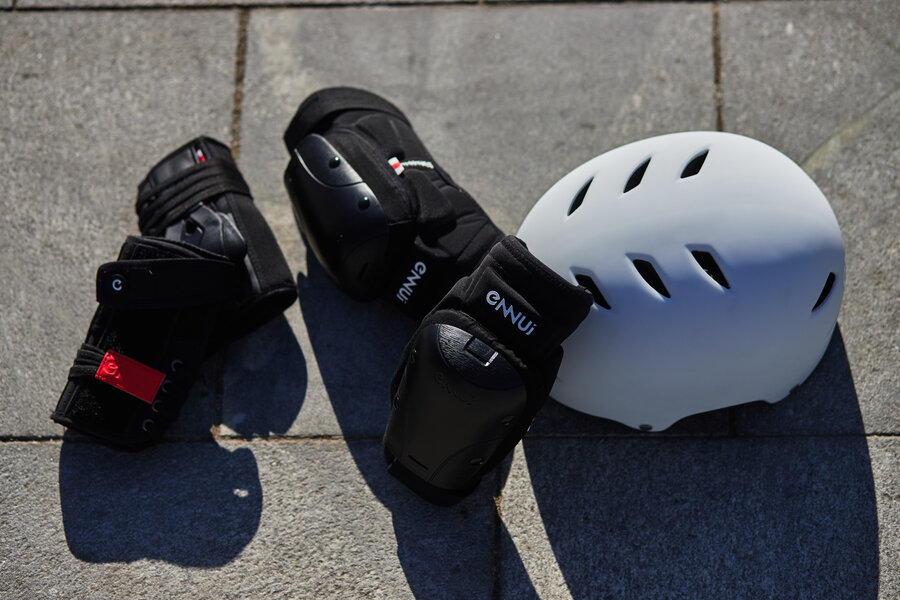 Ave Knee Gasket - Ennui - Inline skating Protection - In Action 5