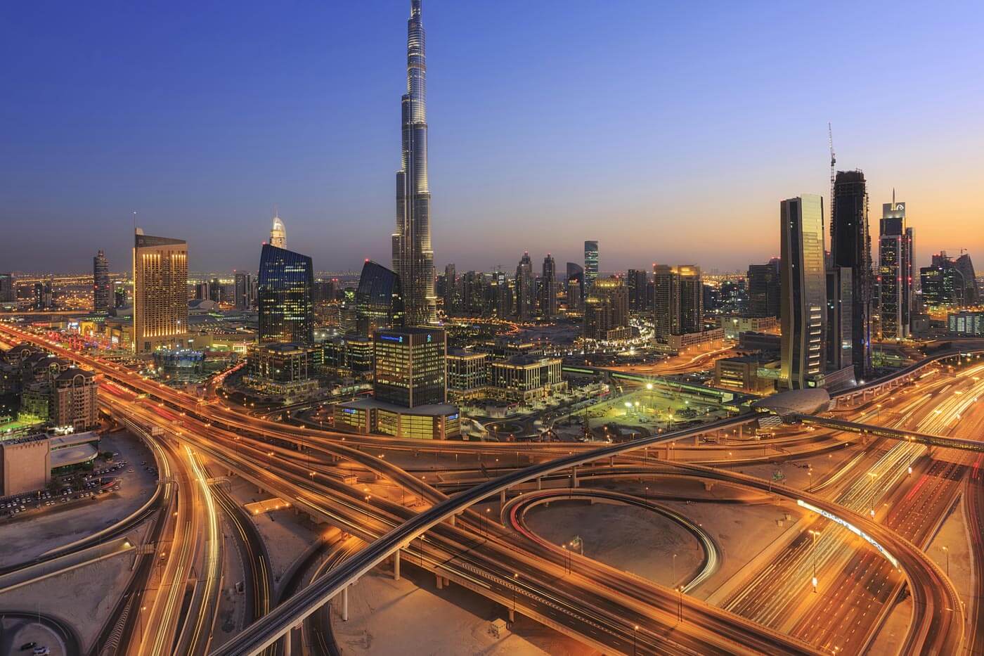 Vibrant photo of Dubai and the Burj Khalifa at dusk