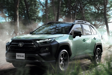 特別仕様車 Adventure “OFFROAD package Ⅱ”(ハイブリッド車)
