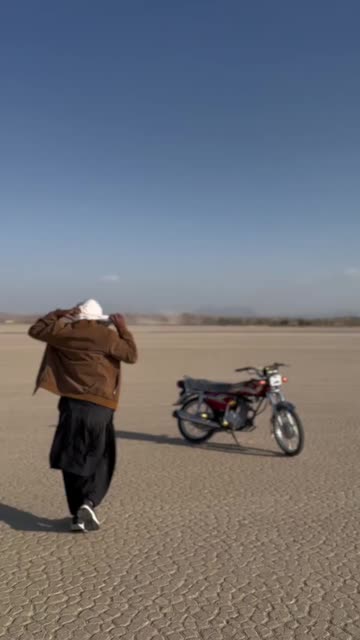 🤍IBRAR،،بلوچ✌️