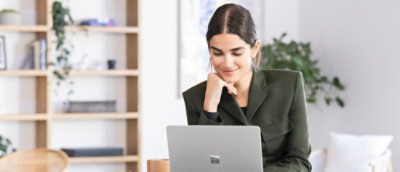 A women working on laptop.