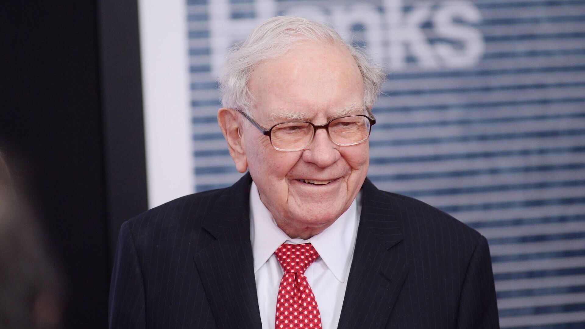 How Much Is Warren Buffett’s Social Security Check? How Much Is Warren Buffett’s Social Security Check?