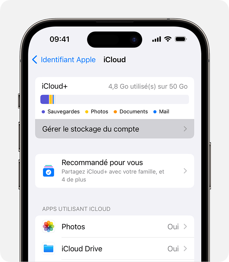 Écran d’iPhone affichant les étapes pour accéder à Gérer l’espace de stockage du compte.