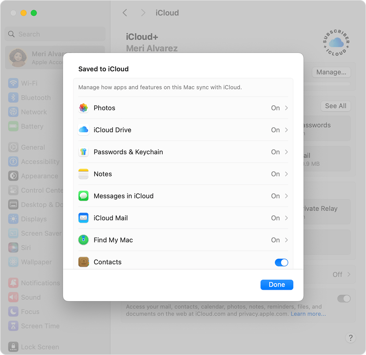 Zaslon macOS, ki na seznamu aplikacij prikazuje preklopni gumb »Find My« (Najdi moj)