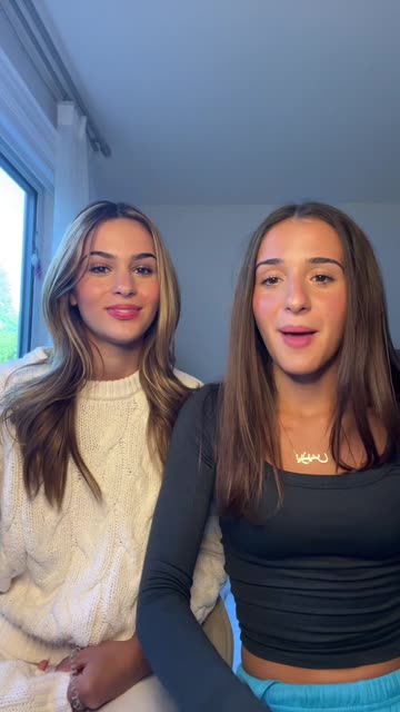 Pariya & Pardiss Carello