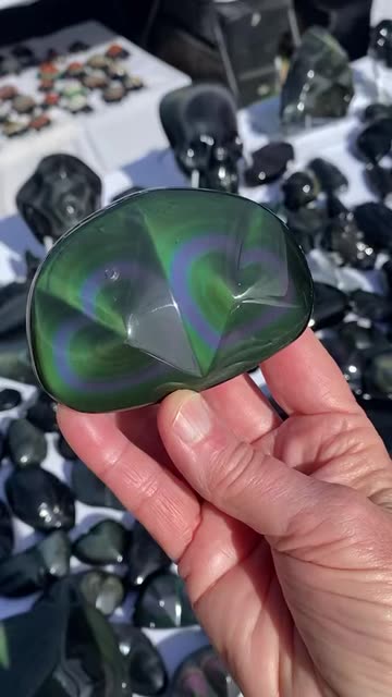 Crystal Wholesaler Boy