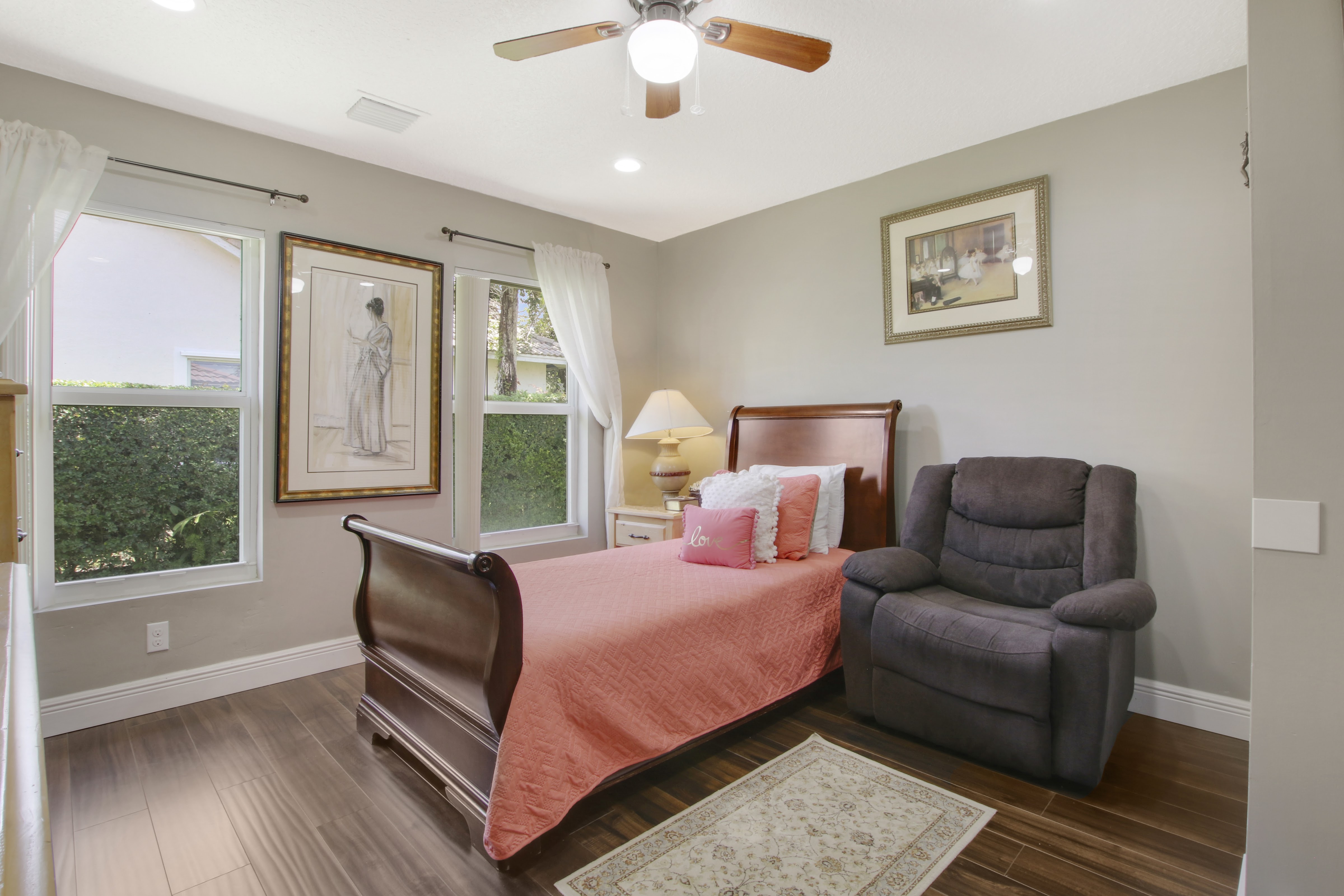 Hibiscus Palace II Assisted Living Facility's Photo