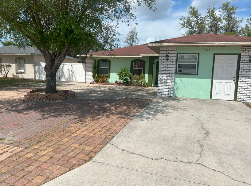 LT LOVING CARE INC's Photo