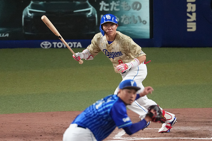 大島洋平選手2000安打達成