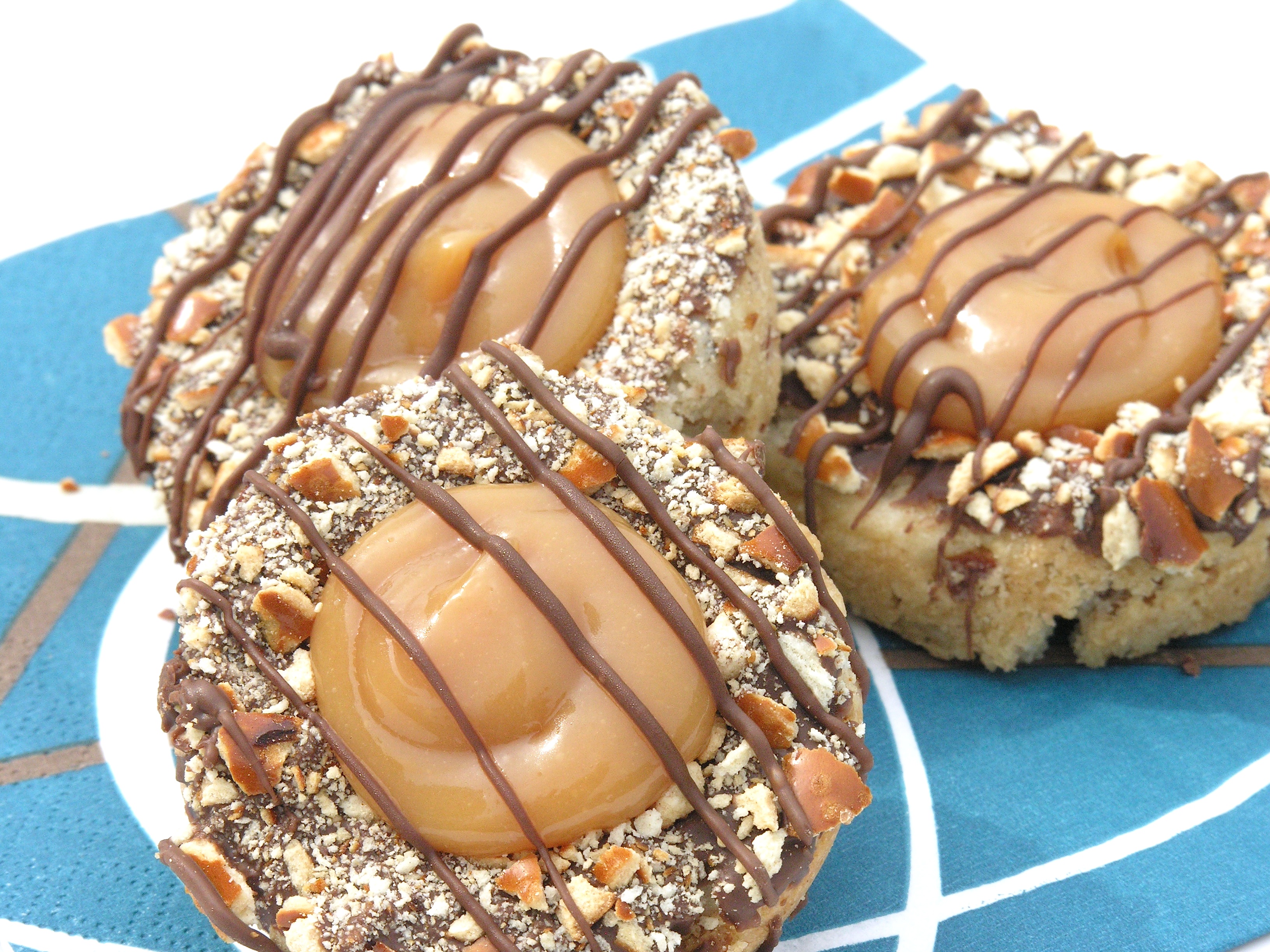 Salted Caramel Cookie Cups (2)