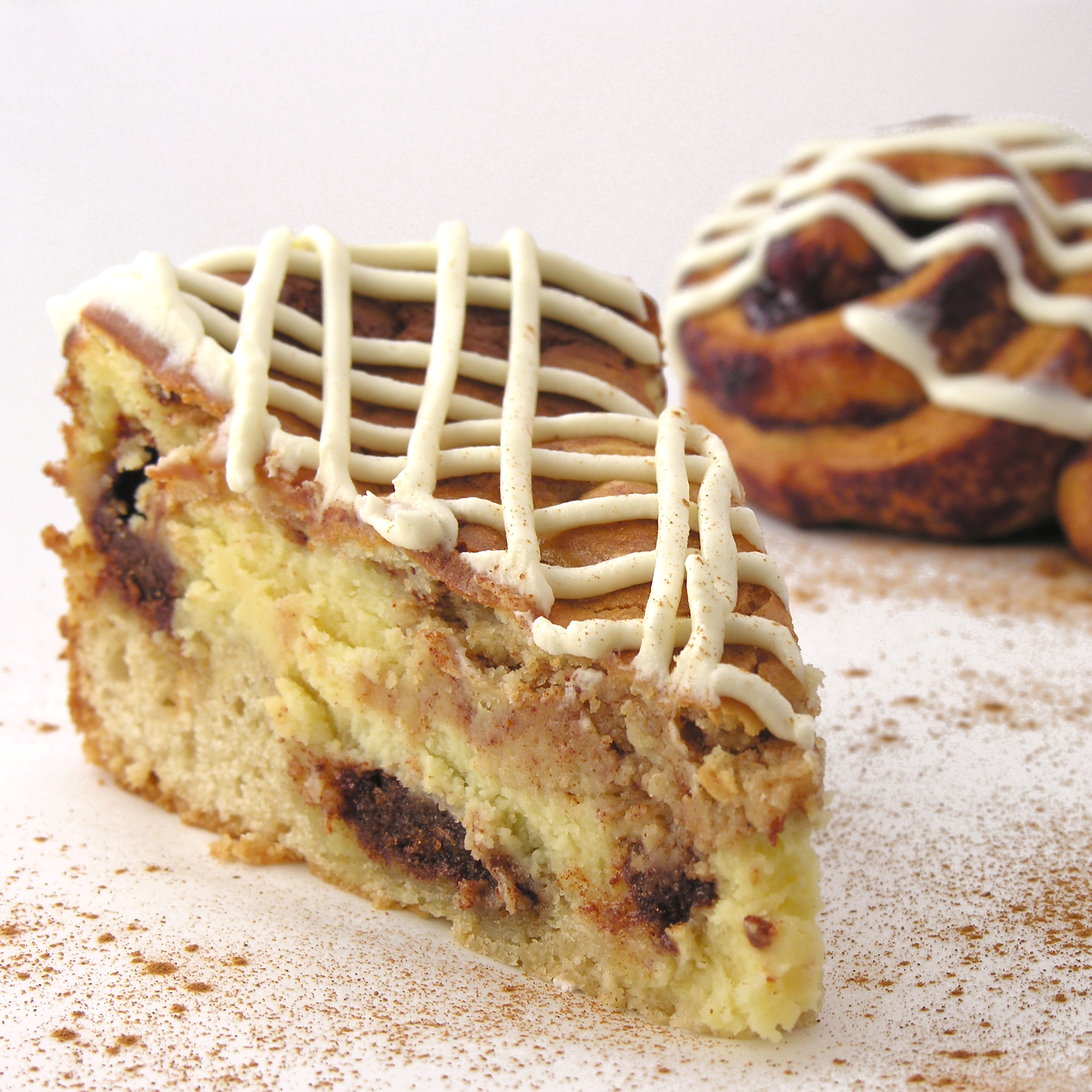 Is it cheesecake? Is it cinnamon roll?It's BOTH!!!!!