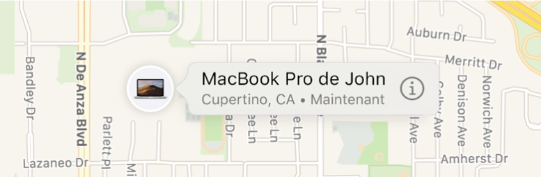 Un gros plan sur l’icône d’informations du MacBook Pro de John.