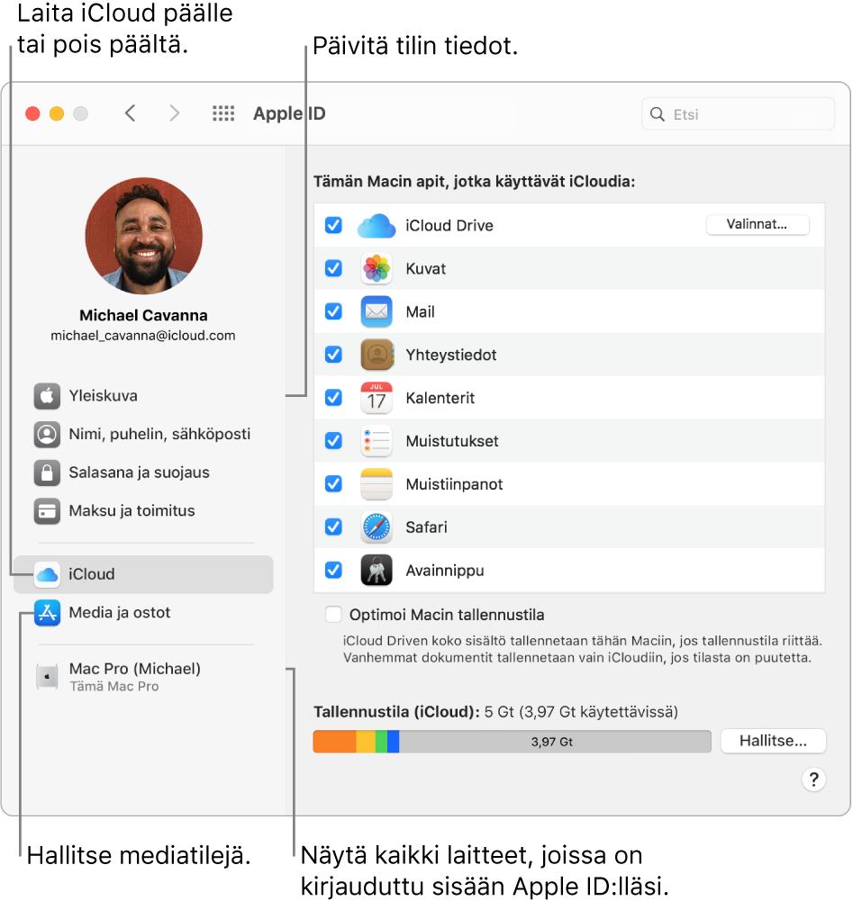 Järjestelmäasetusten Apple ID -osio. Klikkaamalla sivupalkin kohteita voit päivittää tilitietosi, laittaa iCloudin päälle tai pois päältä, hallita mediatilejä ja nähdä kaikki Apple ID:lläsi kirjautuneet laitteet.