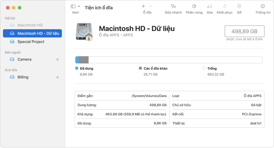 Cửa sổ Tiện ích ổ đĩa với chế độ xem Chỉ hiển thị ổ đĩa được chọn. Thanh bên ở bên trái hiển thị ba ổ đĩa trong, một ổ đĩa ngoài và một ổ đĩa ảnh đĩa. Khung ở bên phải hiển thị thông tin chi tiết về ổ đĩa được chọn.