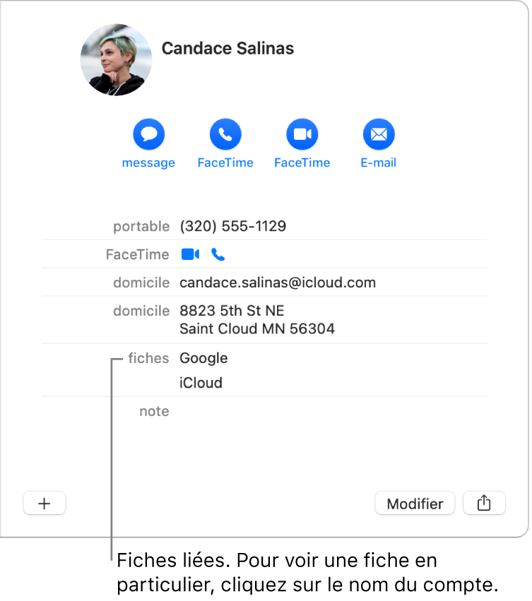 Une fiche associée avec deux comptes dans la section Fiches ; pour voir un compte spécifique, cliquez sur son nom.