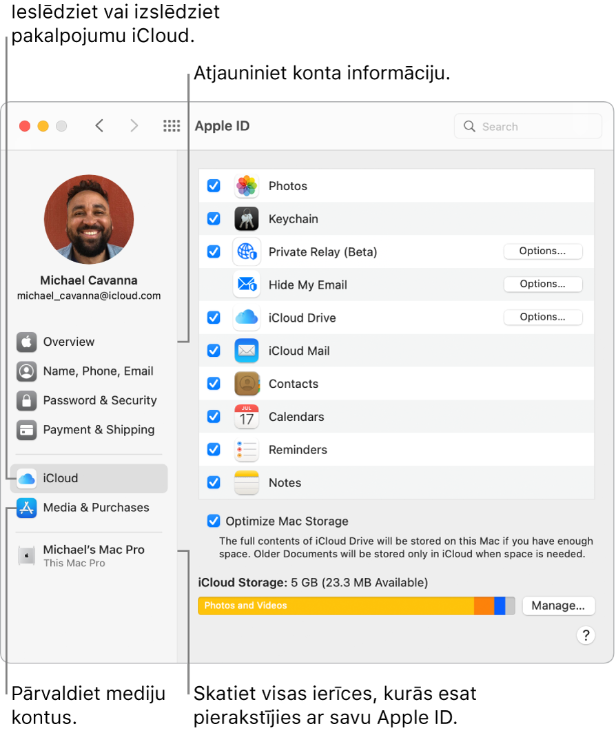 Apple ID rūts izvēlnē System Preferences. Noklikšķiniet uz elementa sānu joslā, lai atjauninātu savu konta informāciju, ieslēgtu vai izslēgtu pakalpojumu iCloud, pārvaldītu mediju kontus un skatītu visas ierīces, kurās esat pierakstījies ar savu Apple ID.