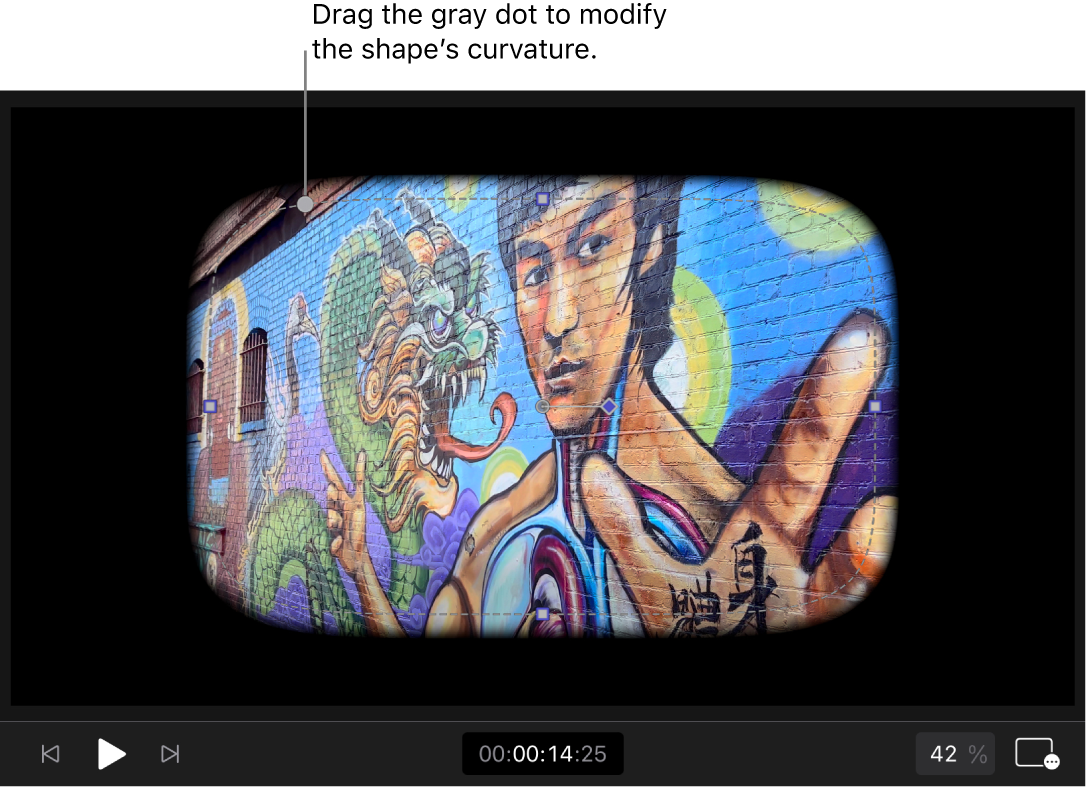 クリップに適用された丸みのある矩形のシェイプマスクが表示されているビューア。マスクのサイズやシェイプを変更するためのオンスクリーンコントロールがあります。