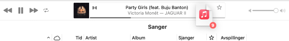 Et album som flyttes til toppen av Musikk-vinduet.