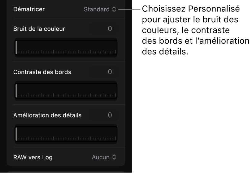 Inspecteur affichant les réglages de caméra pour les vidéos ProRes RAW enregistrées sur un iPhone, y compris Dématriçage, Bruit de couleur, Contraste des bords, Amélioration des détails et RAW vers Log.