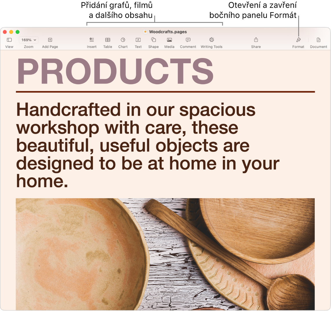 Okno aplikace Pages s dokumentem vytvořeným z šablony Připojené popisky ukazují, kde se na panelu nástrojů přidávají grafy, filmy a další objekty a kde se dá otevřít nebo zavřít boční panel Formát.