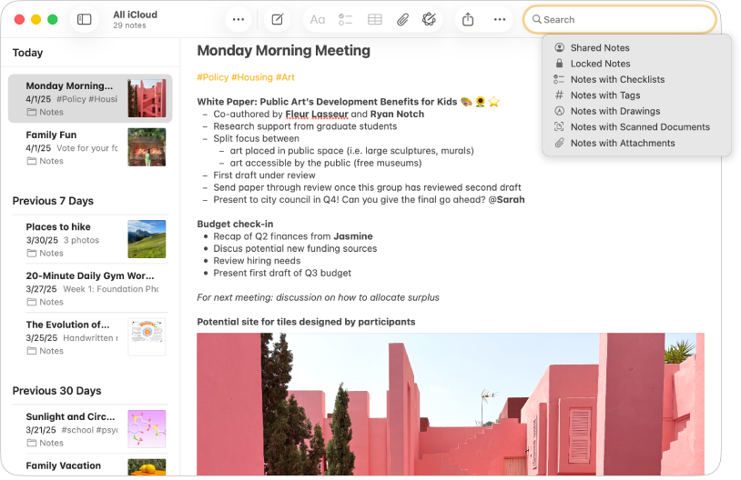 Uma janela do app Notas do Mac. O usuário clicou no botão Buscar para começar uma busca no app Notas. O campo de busca permanece em branco. Buscas Sugeridas aparecem, incluindo Notas Compartilhadas, Notas Bloqueadas, Notas com Checklists, Notas com Etiquetas, Notas com Desenhos, Notas com Documentos Escaneados e Notas com Anexos.