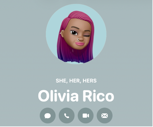 संपर्क कार्ड नाम के अंतर्गत संपर्क के संबोधन दिखा रहा है।