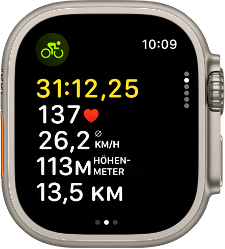 Ein aktives Radfahrtraining zeigt die verstrichene Zeit des Trainings, die Herzfrequenz, das Durchschnittstempo, die Steigungen und die Gesamtdistanz.