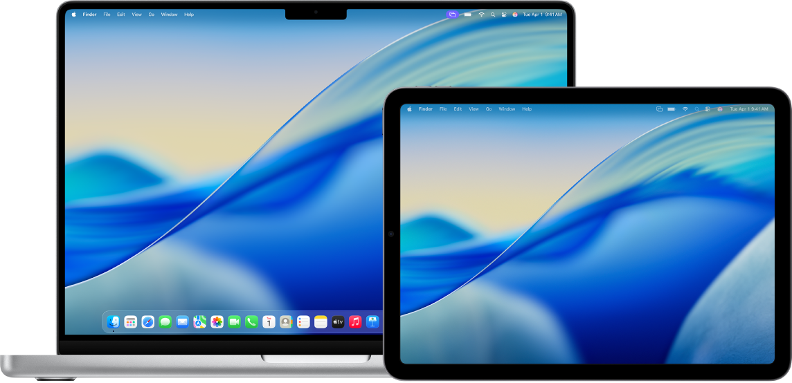 Ein MacBook Air und ein iPad nebeneinander. Auf beiden Bildschirmen wird ein Artikel mit roten Markierungen, wie durchgestrichenen Sätzen, Pfeilen und hinzugefügten Wörtern, angezeigt. Auf dem iPad werden unten Steuerelemente für Markierungen angezeigt.