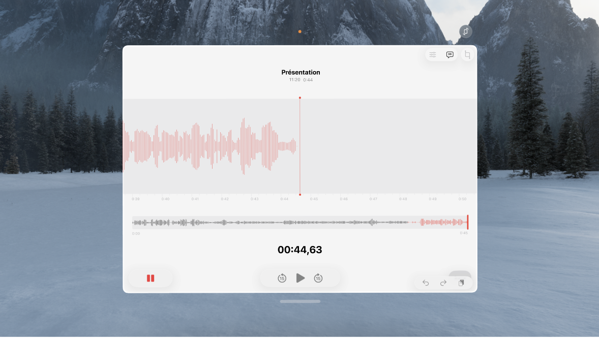 App Dictaphone sur l’Apple Vision Pro, montrant un écran d’enregistrement.
