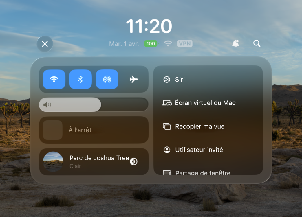 Le centre de contrôle sur l’Apple Vision Pro avec le bouton Siri visible à droite.