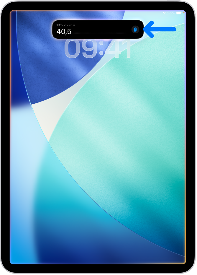 Sullo schermo di iPad è visibile una risposta di Siri in alto, con un calcolo.