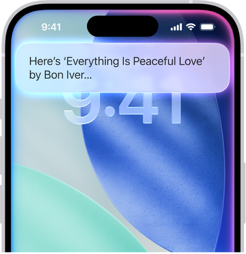 iPhone, na kterém se nahoře na displeji zobrazuje odpověď od Siri
