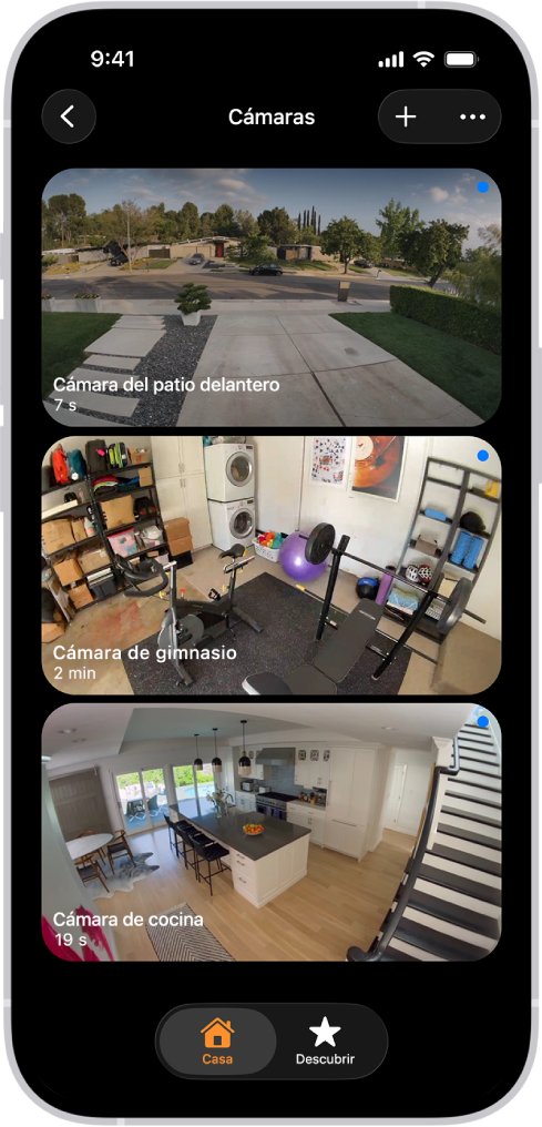 La pantalla Cámaras muestra imágenes de tres cámaras de seguridad: una del patio delantero, otra del gimnasio en casa y otra de la cocina. Debajo del nombre de cada cámara se indica el tiempo que ha transcurrido desde que se actualizó la imagen. Por ejemplo, la cámara del patio delantero muestra que la imagen se actualizó por última vez hace 7 segundos.
