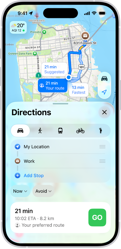 iPhone con un mapa con varias opciones de ruta en coche al mismo destino. Cada ruta muestra el tiempo estimado y la distancia, y un botón Ir para iniciar las indicaciones paso a paso. Cada ruta indica el estado del tráfico con distintos colores.
