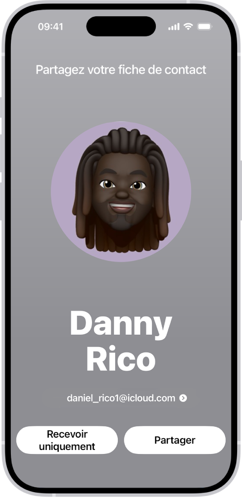 Écran NameDrop affichant le nom et le numéro de l’utilisateur. En dessous se trouvent les boutons « Recevoir uniquement » ou « Partager ».