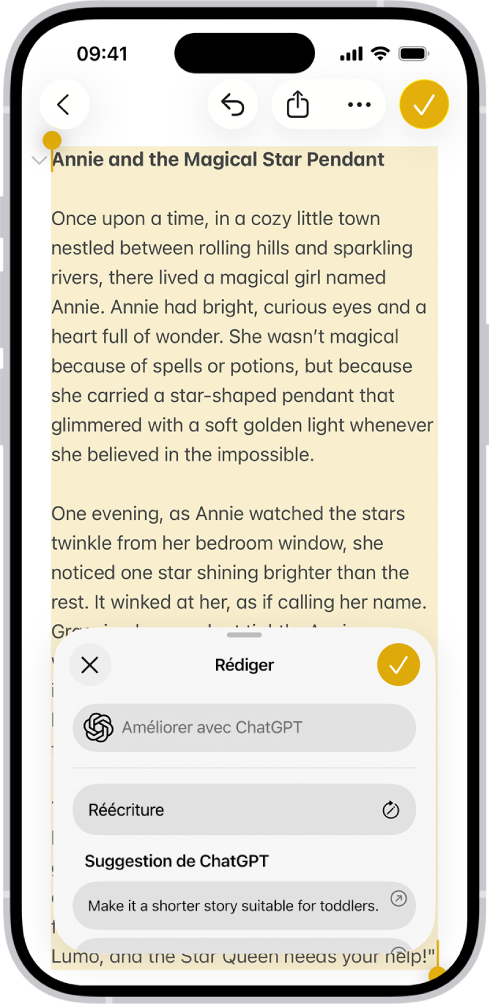 iPhone affichant du texte dans l’app Notes. En bas de l’écran se trouve la zone de dialogue Rédiger avec les Outils d’écriture, proposant des options permettant de décrire une modification, reformuler, choisir des suggestions de ChatGPT et plus encore.