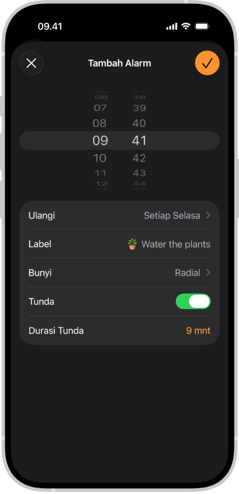 Layar untuk mengubah alarm, dengan pengaturan untuk mengubah waktu alarm, memilih apakah alarm diulang, menambahkan label alarm, memilih bunyi alarm, menyalakan penundaan, dan mengubah durasi penundaan.