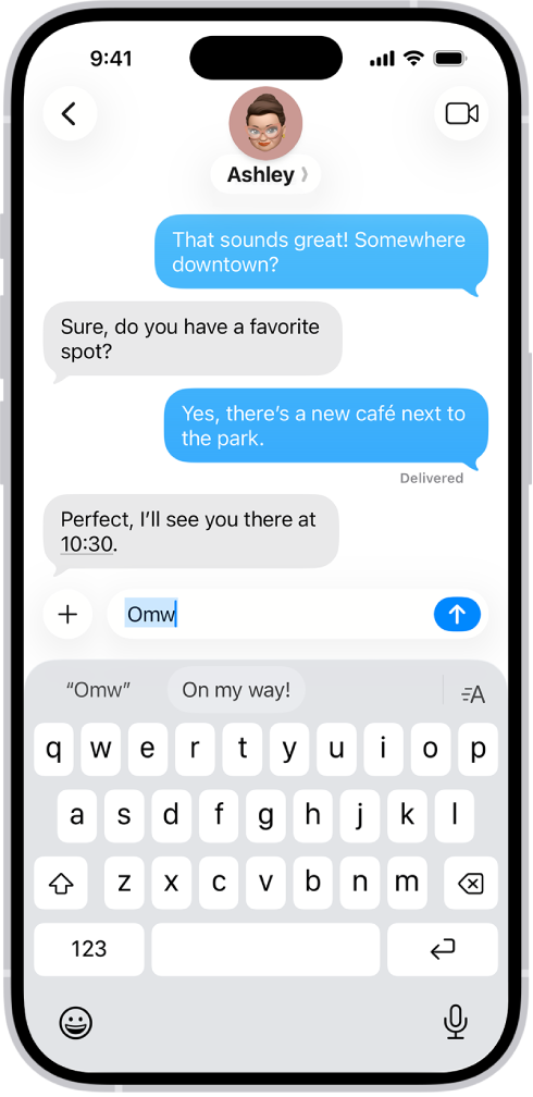 Un mesaj cu scurtătura pentru text AÎC tastată și mesajul “Ajung în curând!” sugerat mai jos ca text de înlocuire.