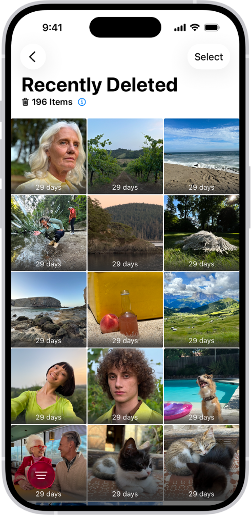 ఫోటోస్ యాప్లోని ఇటీవల డిలీట్ చేసిన ఫోల్డర్. స్క్రీన్లో గ్రిడ్పై కనిపిస్తున్న ఇటీవల డిలీట్ చేసిన ఫోటోలు.