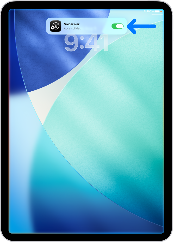 La pantalla de un iPad mostrando una respuesta de Siri en la parte superior en forma de una configuración activándose.
