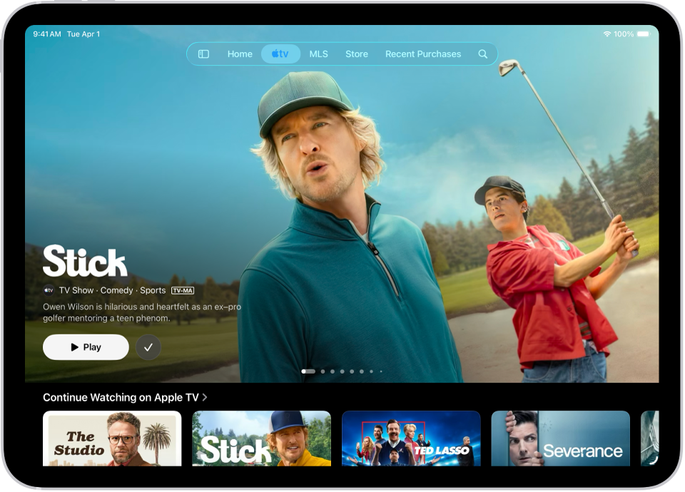 La pestaña Apple TV con una serie de Apple Originals en el centro, encima de la fila “Seguir viendo”. En la parte superior de la pantalla, de izquierda a derecha, están las pestañas Inicio, Apple TV, MLS, Tienda, “Compras recientes” y Buscar.