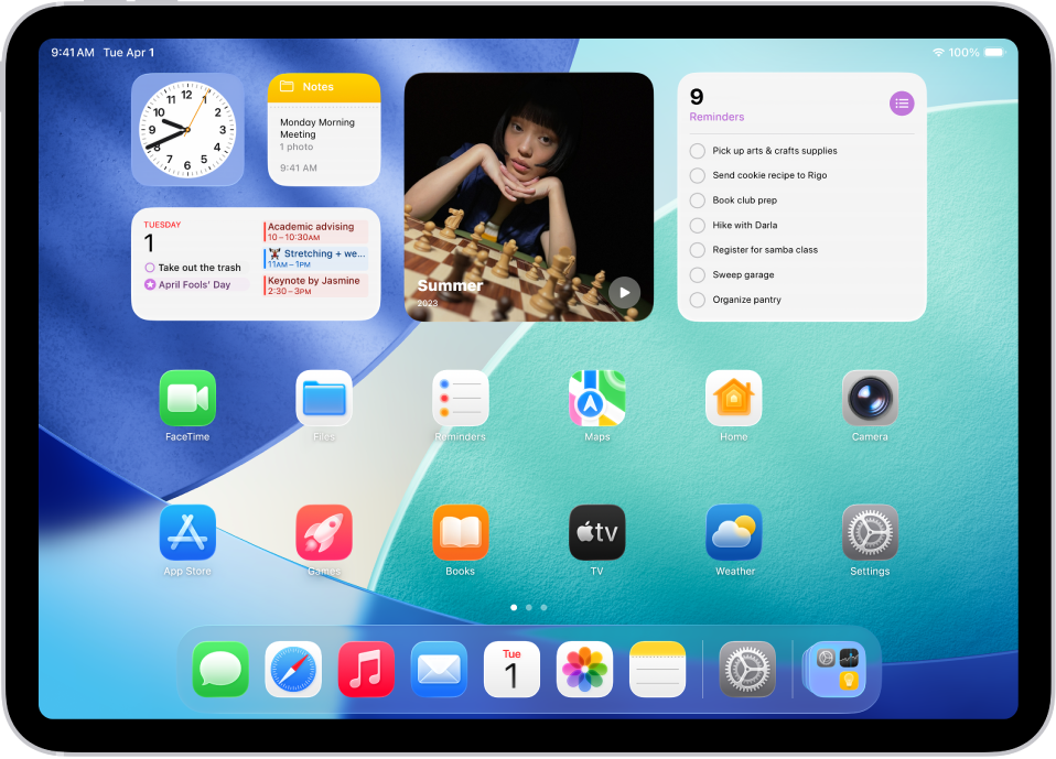 Plocha iPadu s niekoľkými ikonami apiek vrátane ikony apky Nastavenia, po klepnutí na ktorú môžete upraviť hlasitosť, jas obrazovky a ďalšie nastavenia iPadu.