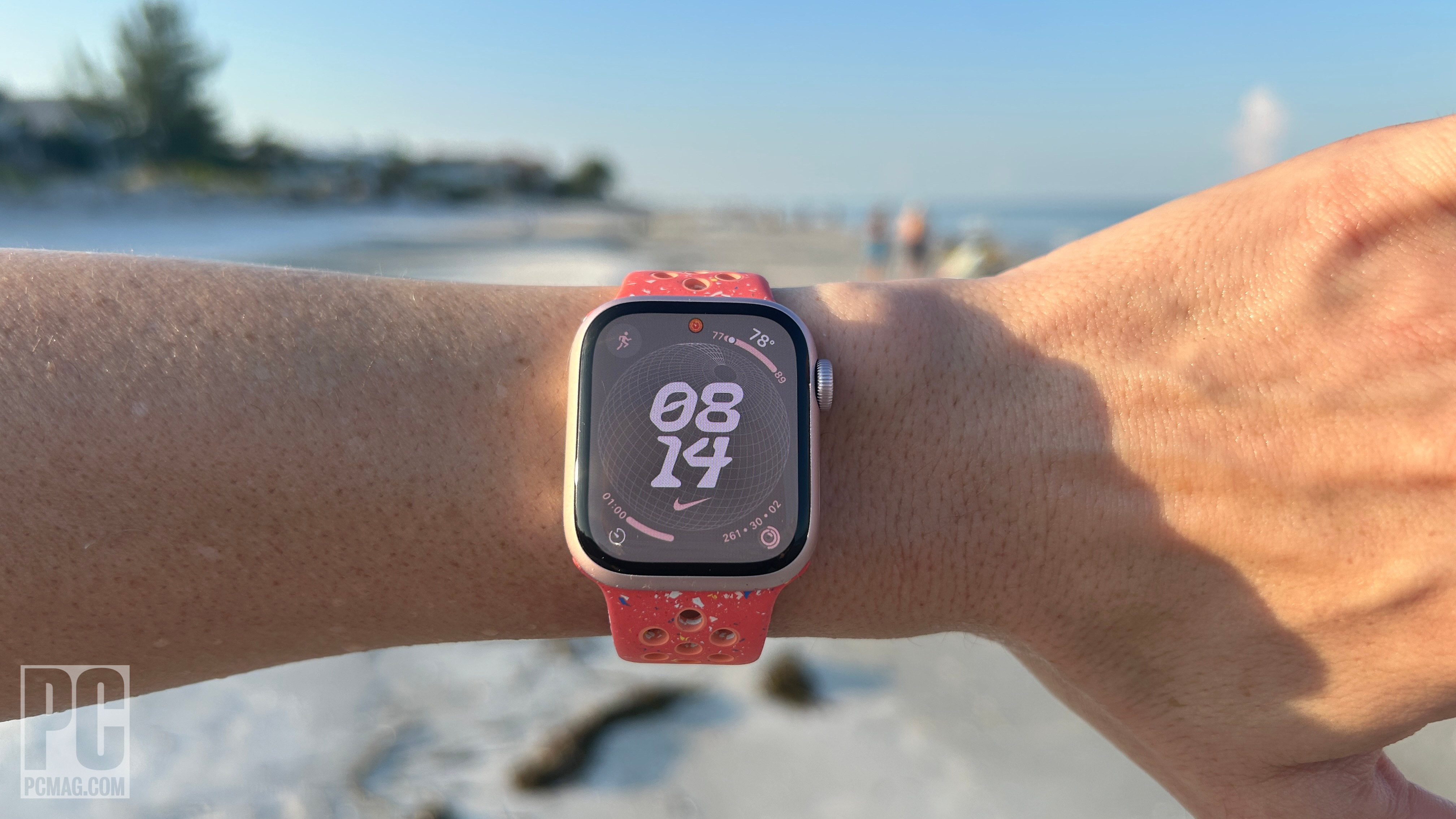 Apple Watch Series 9 display in sunlight