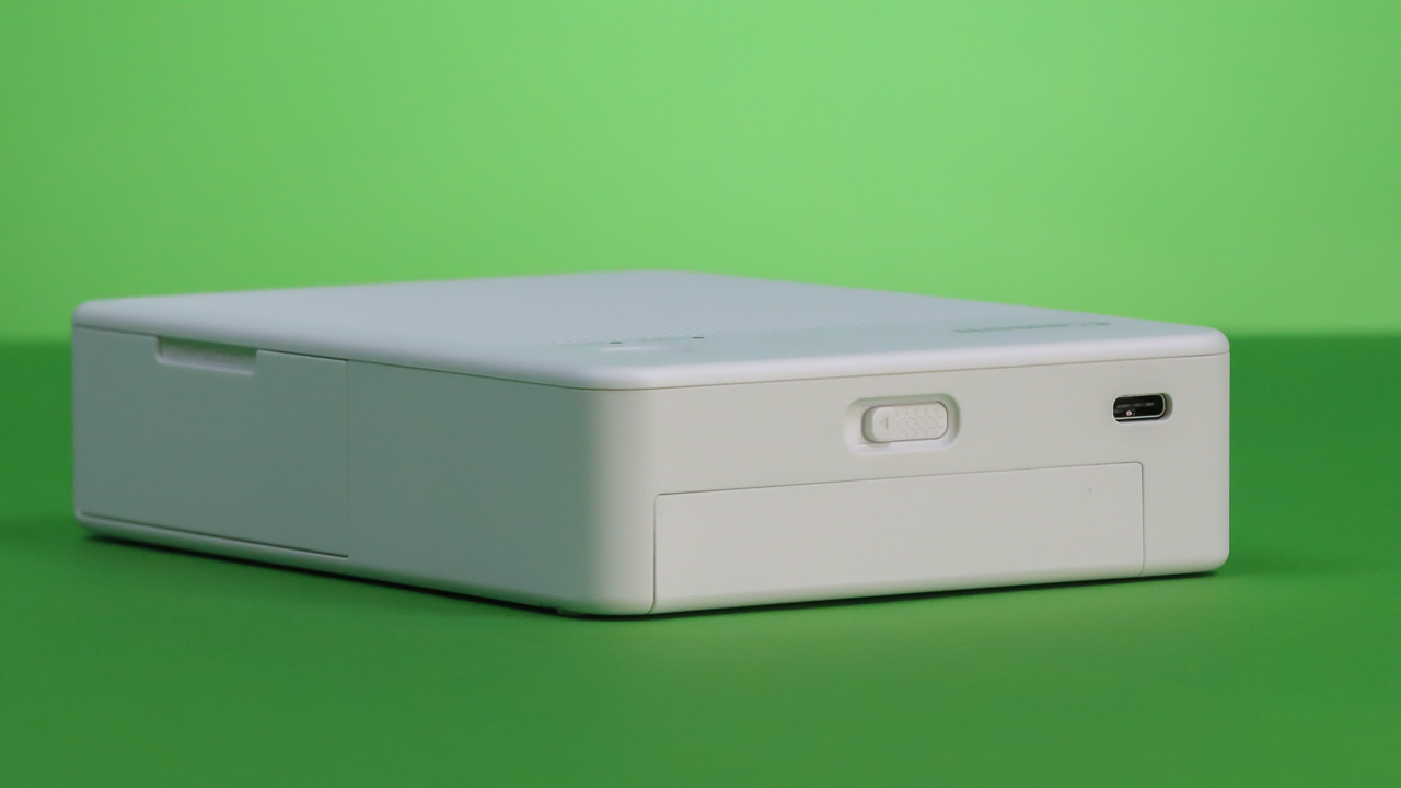 Back panel of QX20 printer