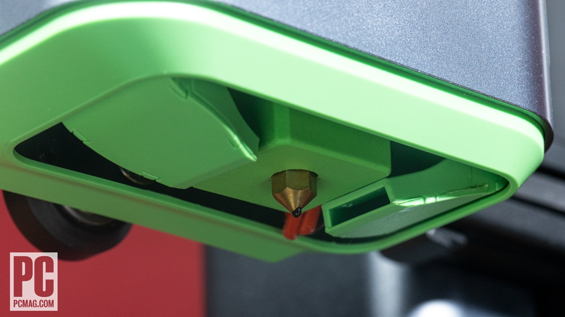 The extruder nozzle on the AnkerMake M5