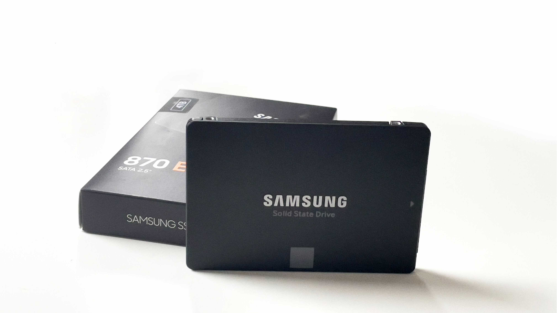 Samsung SSD 870 EVO 4TB Box