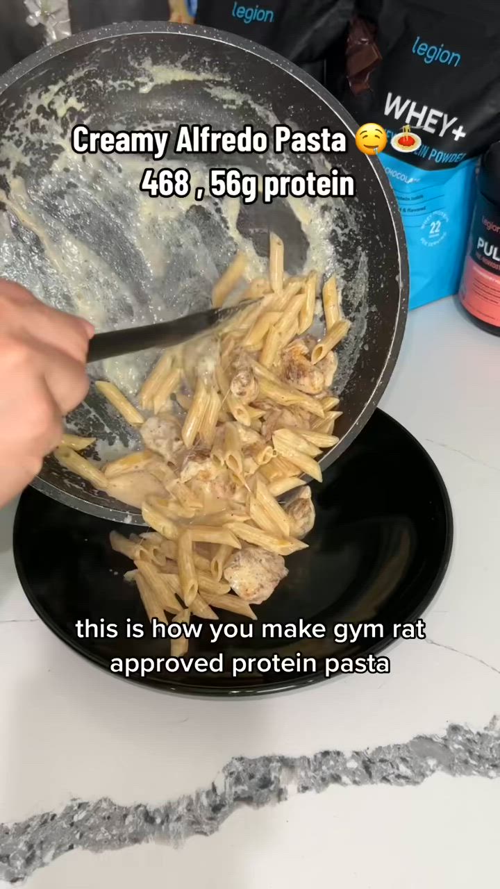 This contains: Gym rats tap in!! 😩🍝 This Alfredo Protein Pasta packs a flavor punch and is perfect for a post-wor