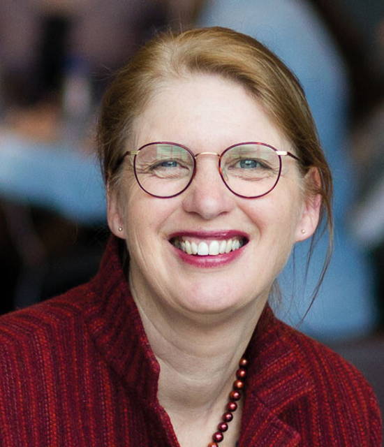 Eveline Wouters