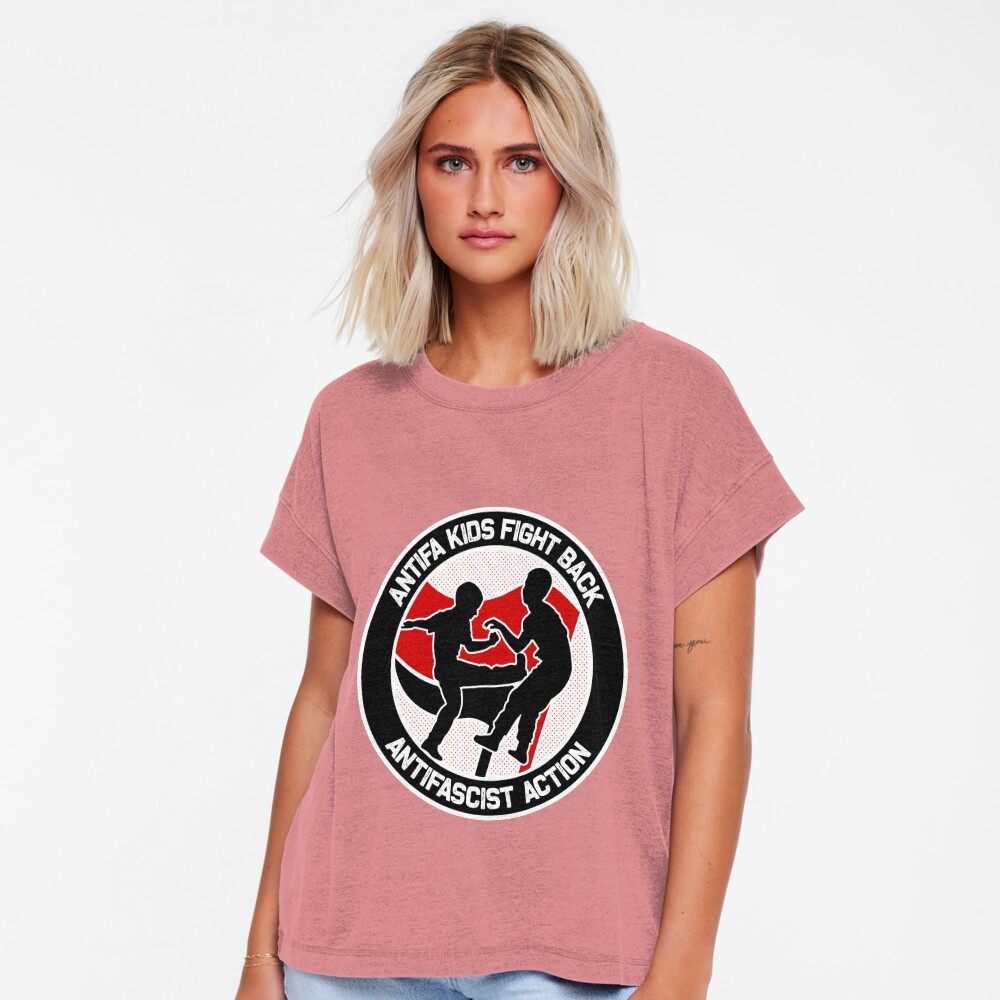 Artikel-Vorschau von Locker geschnittenes T-Shirt, designt und verkauft von Lumpenprolet.