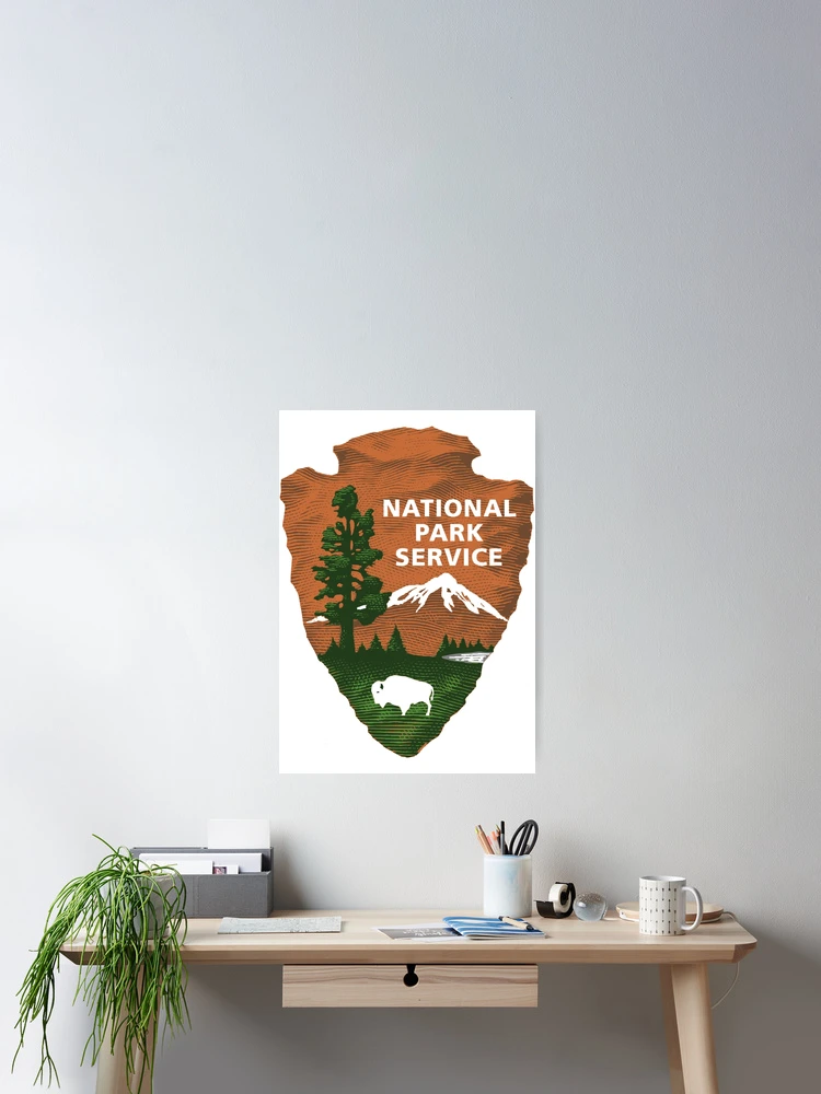 Aperçu 2 sur 3. Poster avec l'œuvre Service des parcs nationaux créée et vendue par gnarlynicole.